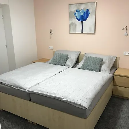 Apartmans Les Zlin Exterior photo